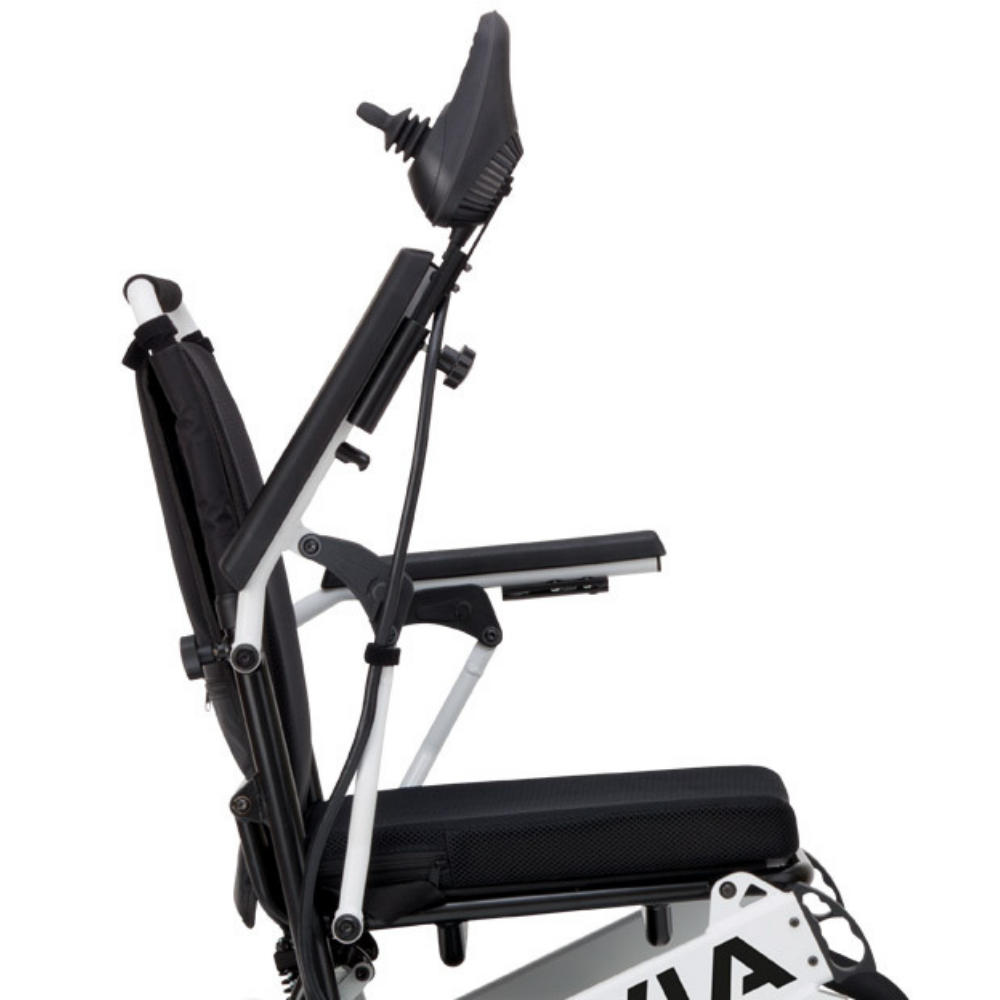Electric wheelchair VIA foldable, ideal for travel - 6km/h